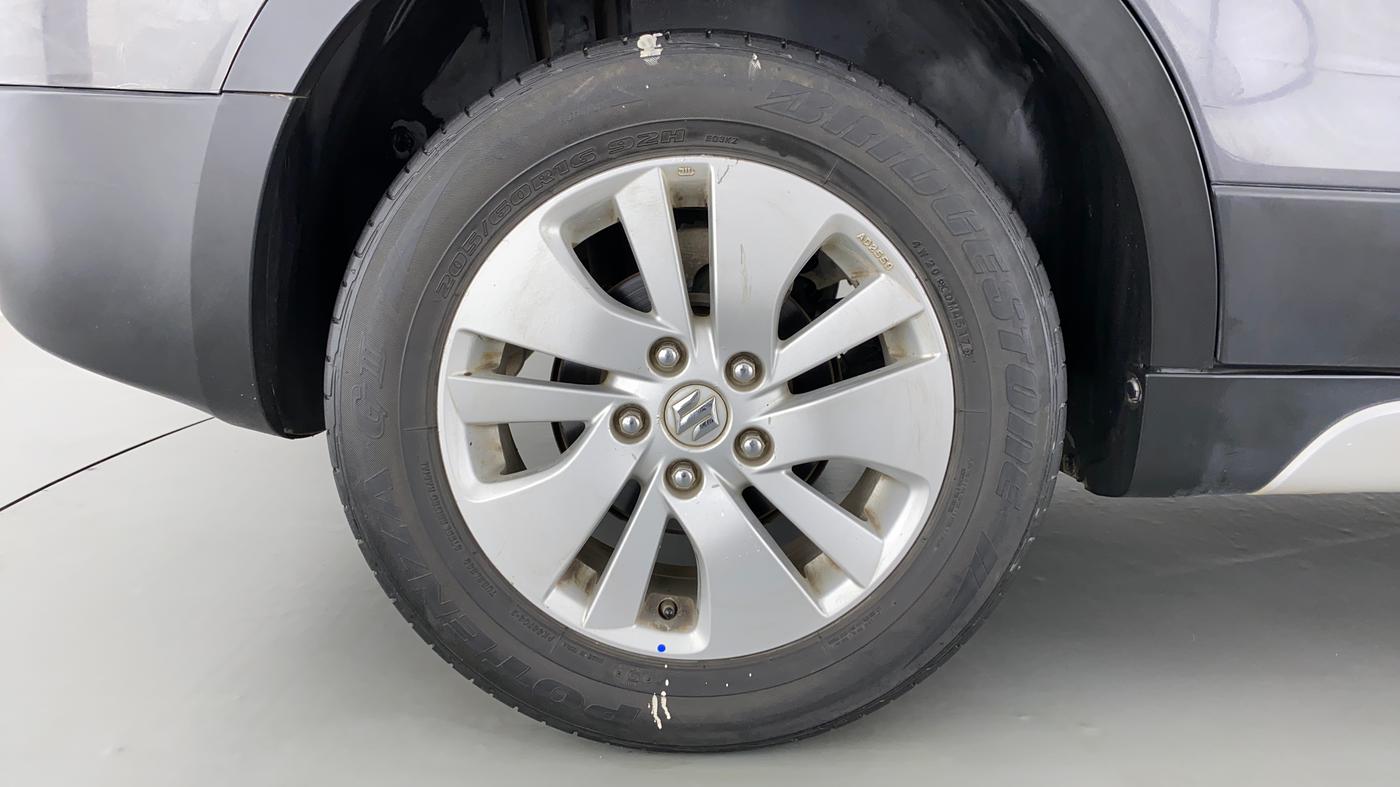 2015 Maruti S Cross ZETA 1.6, Diesel, Manual, 71,003 km, Right Rear Wheel