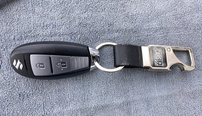 2015 Maruti S Cross ZETA 1.6, Diesel, Manual, 71,003 km, Key Close Up