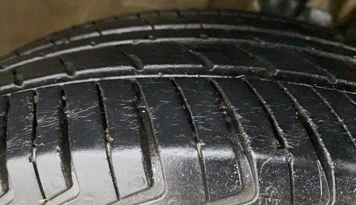 2021 Maruti New Wagon-R LXI CNG (O) 1.0, CNG, Manual, 35,167 km, Right Front Tyre Tread