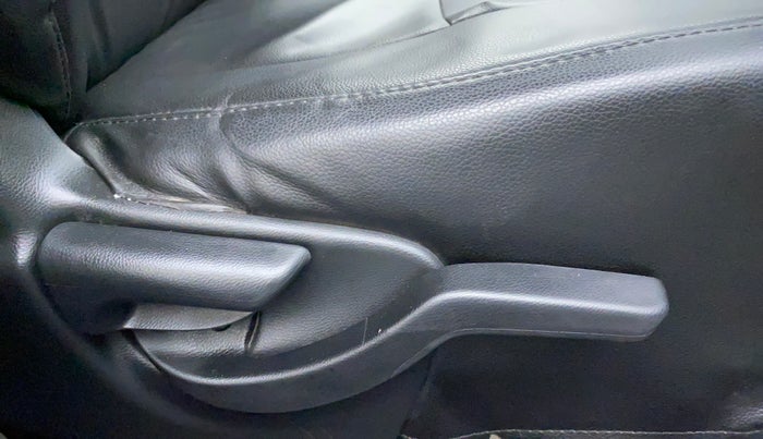 2018 Honda Brio VX AT, Petrol, Automatic, 29,919 km, Driver Side Adjustment Panel