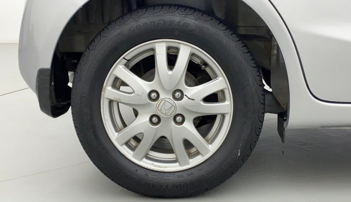 2018 Honda Brio VX AT, Petrol, Automatic, 29,919 km, Right Rear Wheel