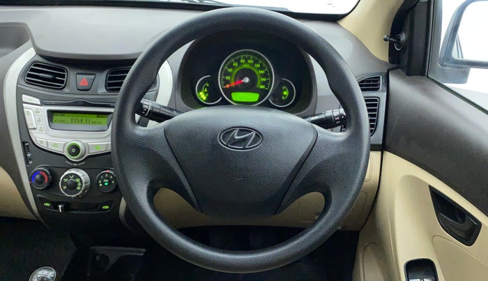 2018 Hyundai Eon MAGNA +, Petrol, Manual, 57,231 km, Steering Wheel Close Up