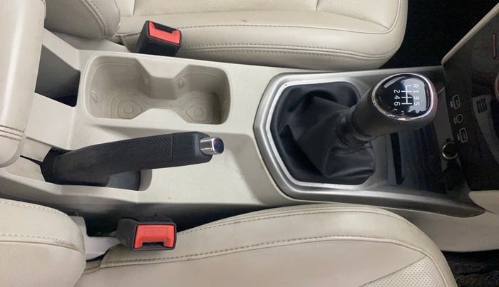 2020 Mahindra XUV300 W8 (O) 1.5 DIESEL, Diesel, Manual, 1,10,988 km, Gear Lever