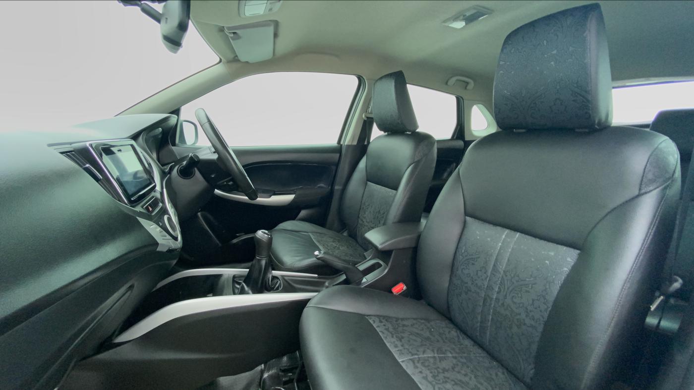 2015 Maruti Baleno ALPHA 1.2 K12, Petrol, Manual, 61,210 km, Right Side Front Door Cabin