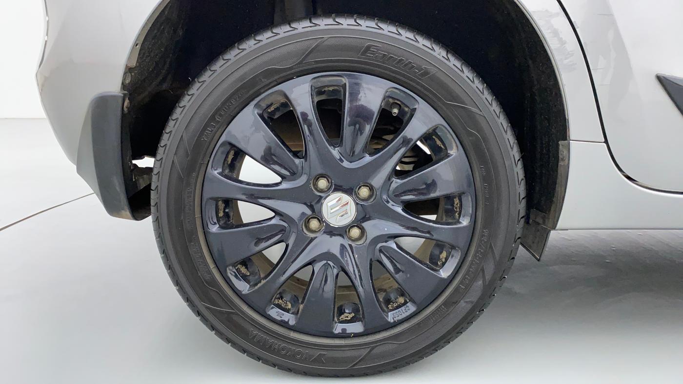 2015 Maruti Baleno ALPHA 1.2 K12, Petrol, Manual, 61,210 km, Right Rear Wheel