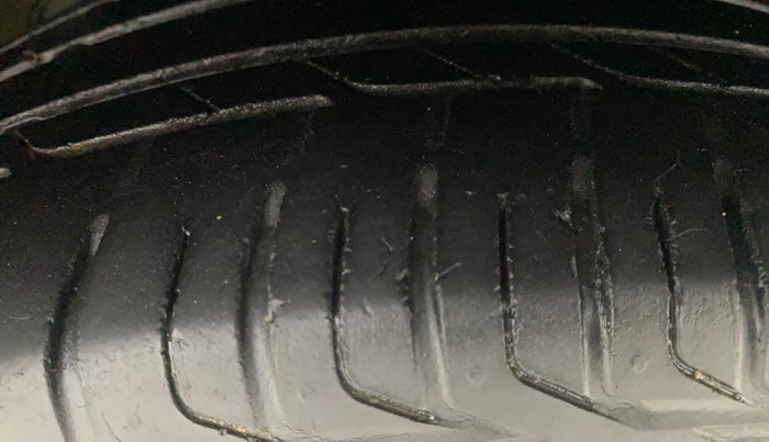 2020 Tata NEXON XZ PLUS PETROL SUNROOF, Petrol, Manual, 84,848 km, Left Front Tyre Tread