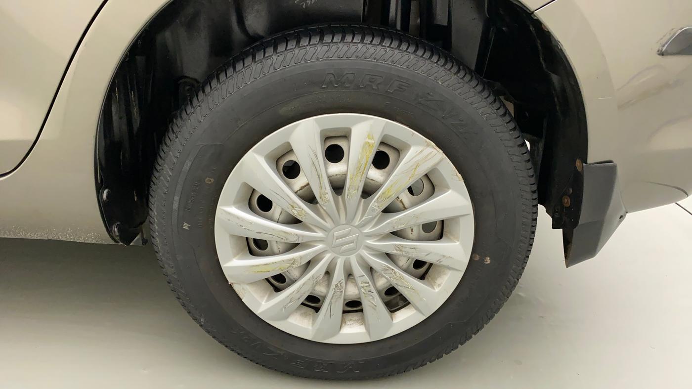 2015 Maruti Swift Dzire LXI (O), Petrol, Manual, 39,849 km, Left Rear Wheel