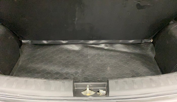 2014 Maruti Swift VXI, Petrol, Manual, 56,661 km, Boot Inside