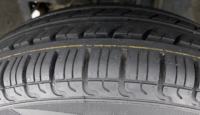 2017 Datsun Go T, Petrol, Manual, 26,883 km, Left Front Tyre Tread