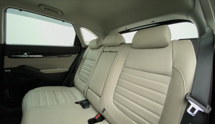 2020 KIA SELTOS 1.4 GTX+ TURBO GDI PETROL AT, Petrol, Automatic, 39,064 km, Right Side Rear Door Cabin