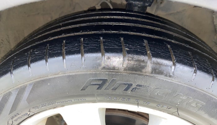 2013 Hyundai Verna FLUIDIC 1.6 VTVT SX, Petrol, Manual, 55,937 km, Right Front Tyre Tread