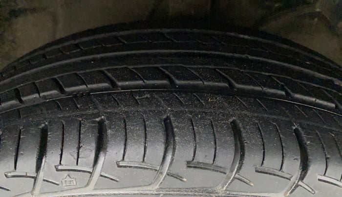 2019 Maruti Baleno DELTA PETROL 1.2, Petrol, Manual, 21,202 km, Right Front Tyre Tread