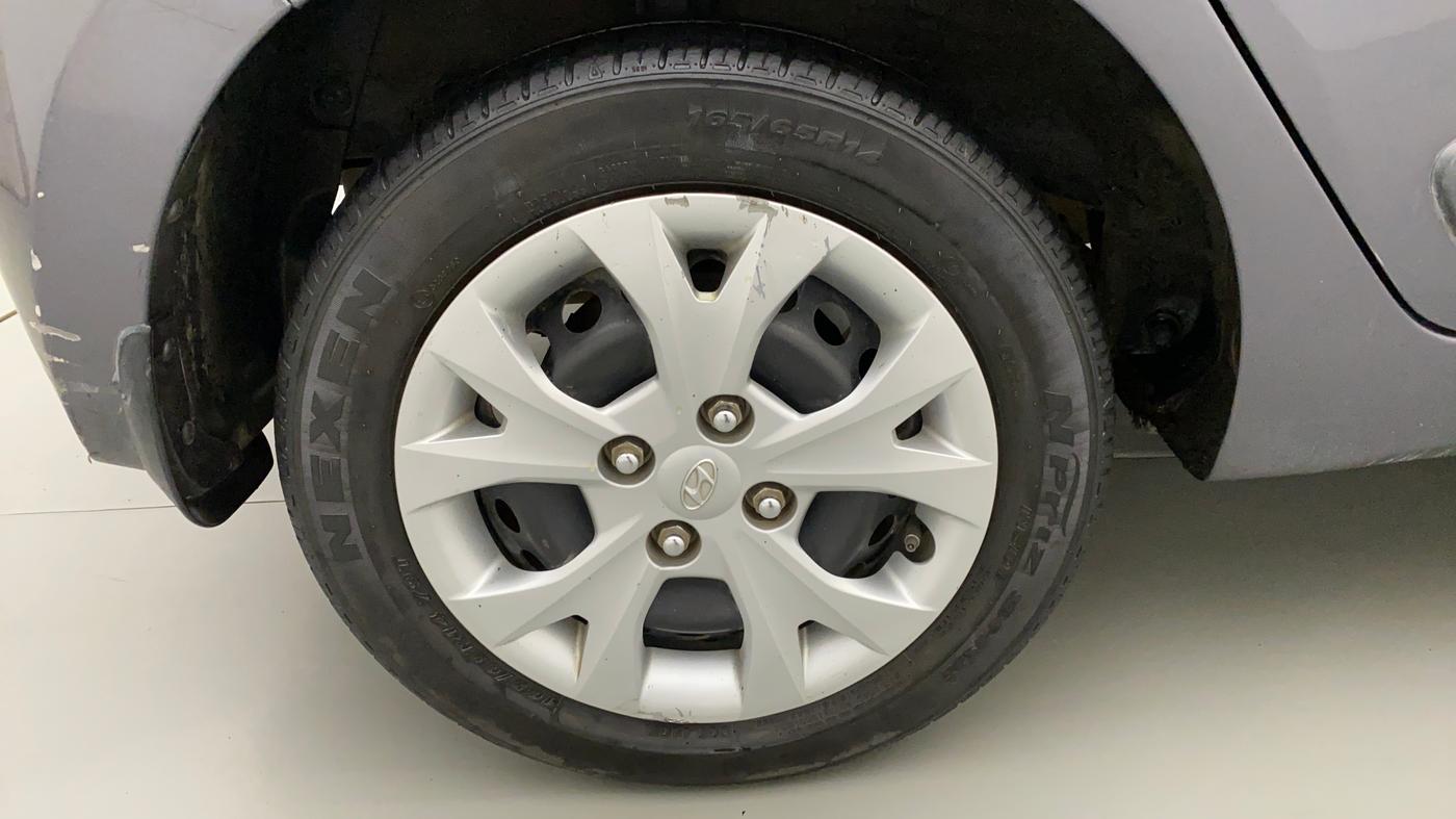 2013 Hyundai Grand i10 SPORTZ 1.2 KAPPA VTVT, CNG, Manual, 70,686 km, Right Rear Wheel