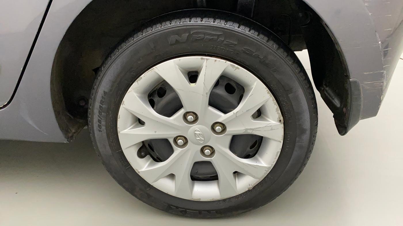 2013 Hyundai Grand i10 SPORTZ 1.2 KAPPA VTVT, CNG, Manual, 70,686 km, Left Rear Wheel
