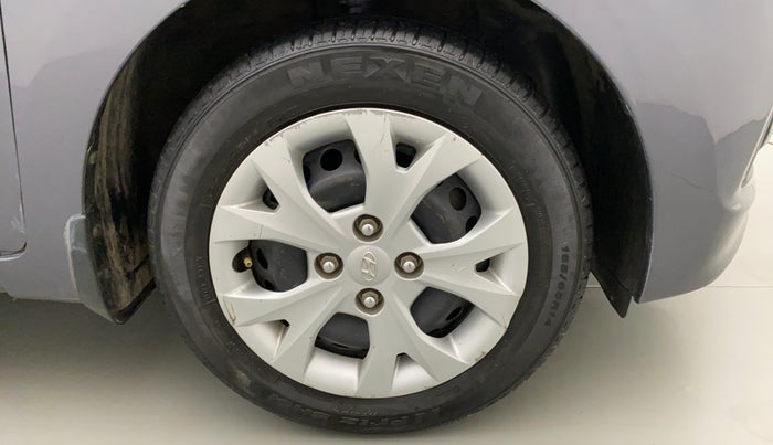2013 Hyundai Grand i10 SPORTZ 1.2 KAPPA VTVT, CNG, Manual, 70,686 km, Right Front Wheel