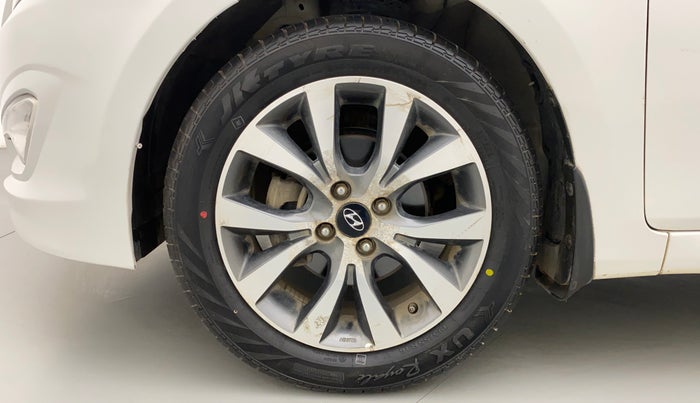 2015 Hyundai Verna FLUIDIC 4S 1.6 VTVT S(O), Petrol, Manual, 32,211 km, Left Front Wheel