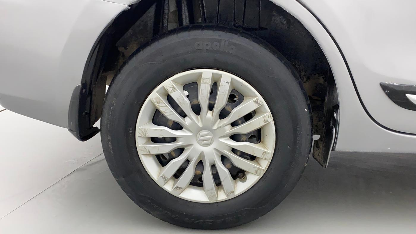 2020 Maruti Dzire VXI, Petrol, Manual, 78,854 km, Right Rear Wheel