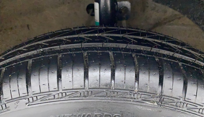 2020 Maruti Dzire VXI, Petrol, Manual, 78,854 km, Right Front Tyre Tread