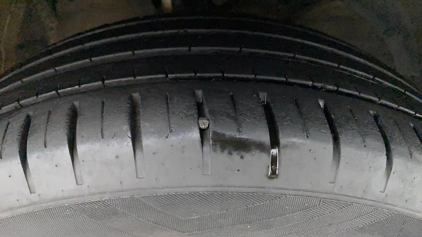 2021 Toyota Glanza V CVT, Petrol, Automatic, 40,774 km, Right Front Tyre Tread