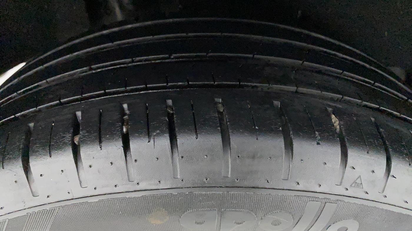 2021 Toyota Glanza V CVT, Petrol, Automatic, 40,774 km, Right Rear Tyre Tread
