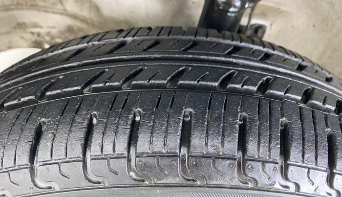 2011 Maruti Wagon R 1.0 VXI, Petrol, Manual, 22,975 km, Left Front Tyre Tread