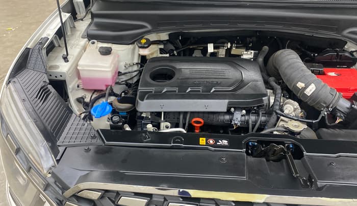 2022 Hyundai ALCAZAR PLATINUM(O) 7STR 1.5 AT, Diesel, Automatic, 45,177 km, Engine View - Right