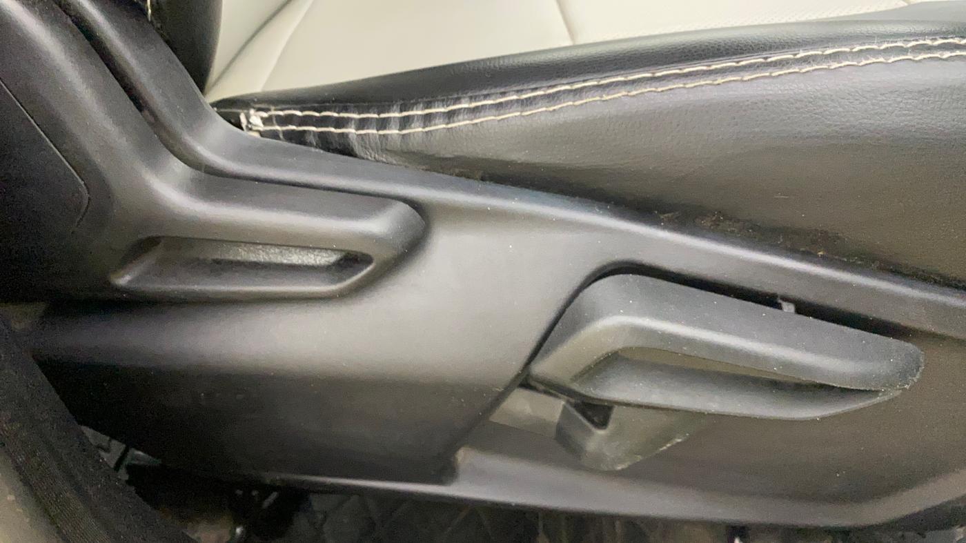 2023 Tata TIGOR XZ PLUS CNG, CNG, Manual, 44,354 km, Driver Side Adjustment Panel