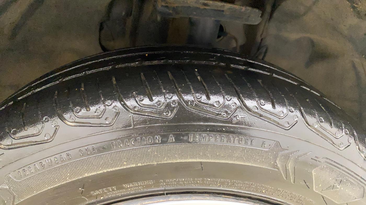 2023 Tata TIGOR XZ PLUS CNG, CNG, Manual, 44,354 km, Right Front Tyre Tread