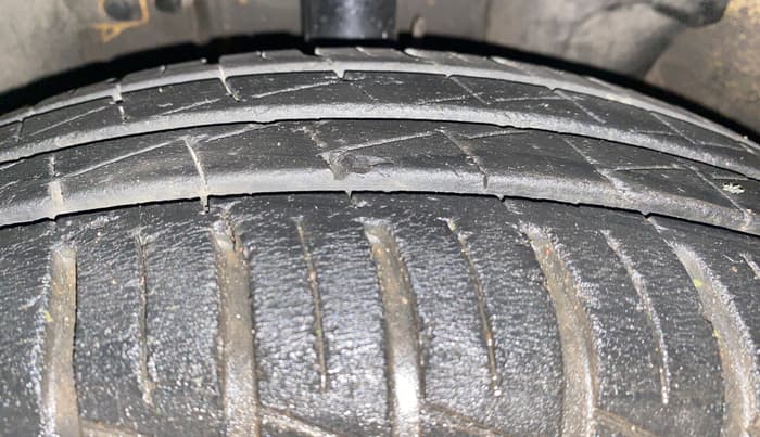 2022 Renault Kwid CLIMBER AMT 1.0, Petrol, Automatic, 39,201 km, Left Front Tyre Tread