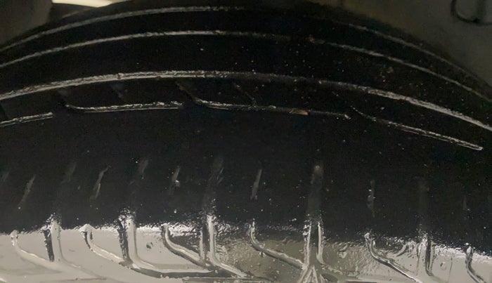 2022 Tata NEXON XZ PLUS DIESEL DARK EDITION, Diesel, Manual, 61,541 km, Right Rear Tyre Tread