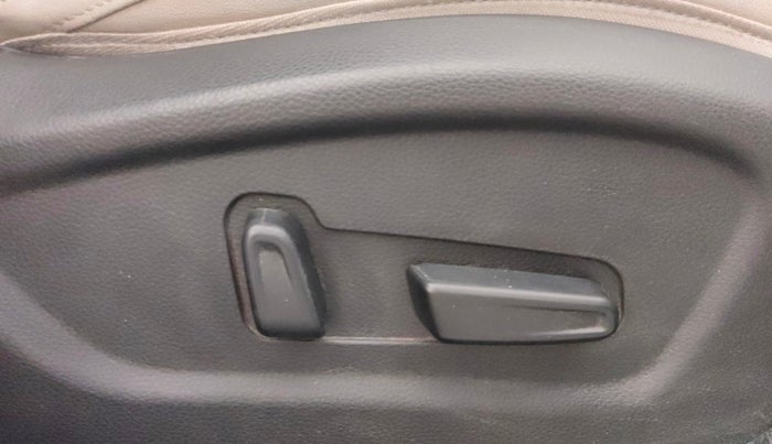 2020 KIA SELTOS HTX PLUS 1.5 DIESEL, Diesel, Manual, 88,592 km, Driver Side Adjustment Panel