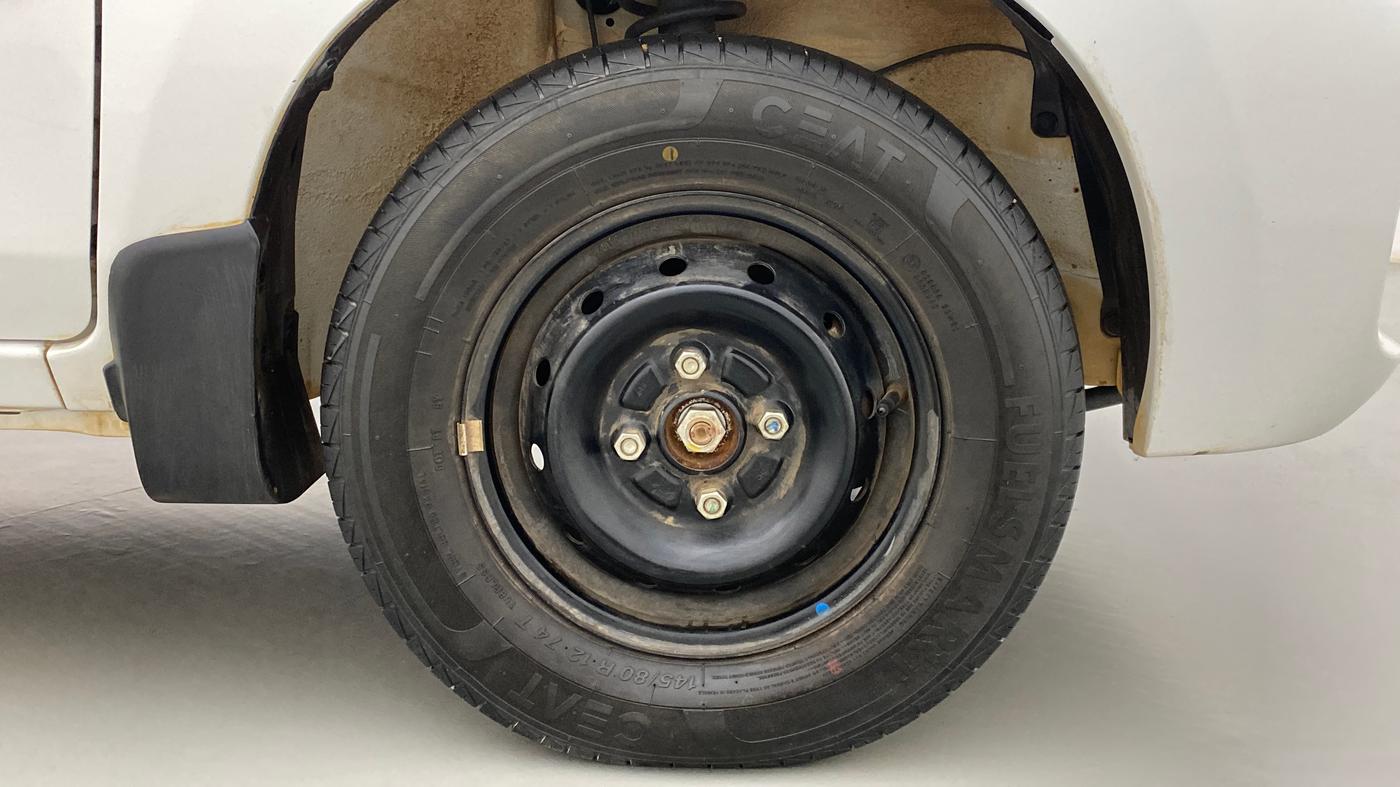 2020 Maruti Alto VXI, Petrol, Manual, 18,893 km, Right Front Wheel