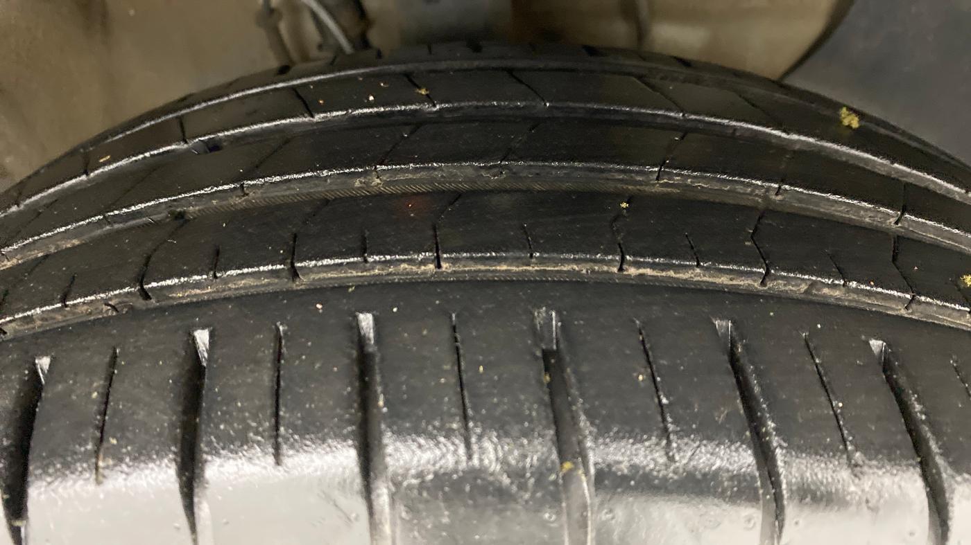 2018 Hyundai Elite i20 ASTA 1.2 (O), Petrol, Manual, 15,752 km, Right Front Tyre Tread
