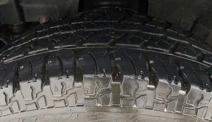 2021 Mahindra Thar LX D AT 4WD HT, Diesel, Automatic, 14,269 km, Left Front Tyre Tread