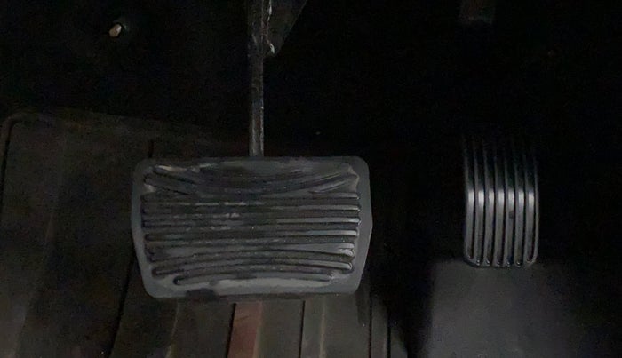2021 Mahindra Thar LX D AT 4WD HT, Diesel, Automatic, 14,269 km, Pedals