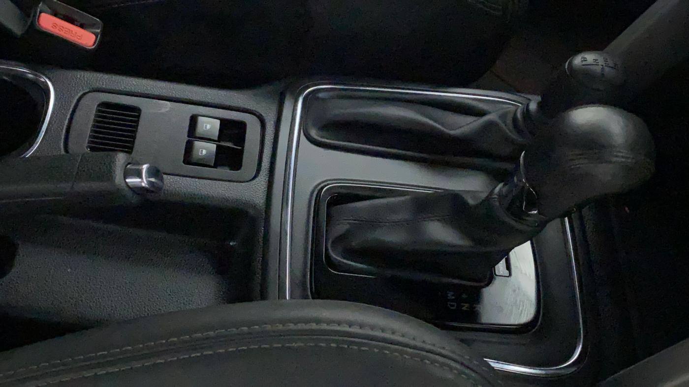 2021 Mahindra Thar LX D AT 4WD HT, Diesel, Automatic, 14,269 km, Gear Lever