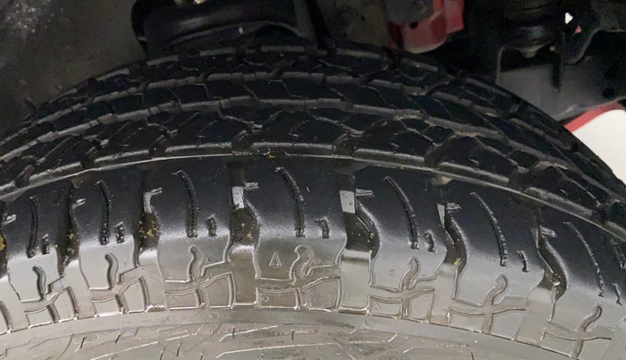 2021 Mahindra Thar LX D AT 4WD HT, Diesel, Automatic, 14,269 km, Right Front Tyre Tread