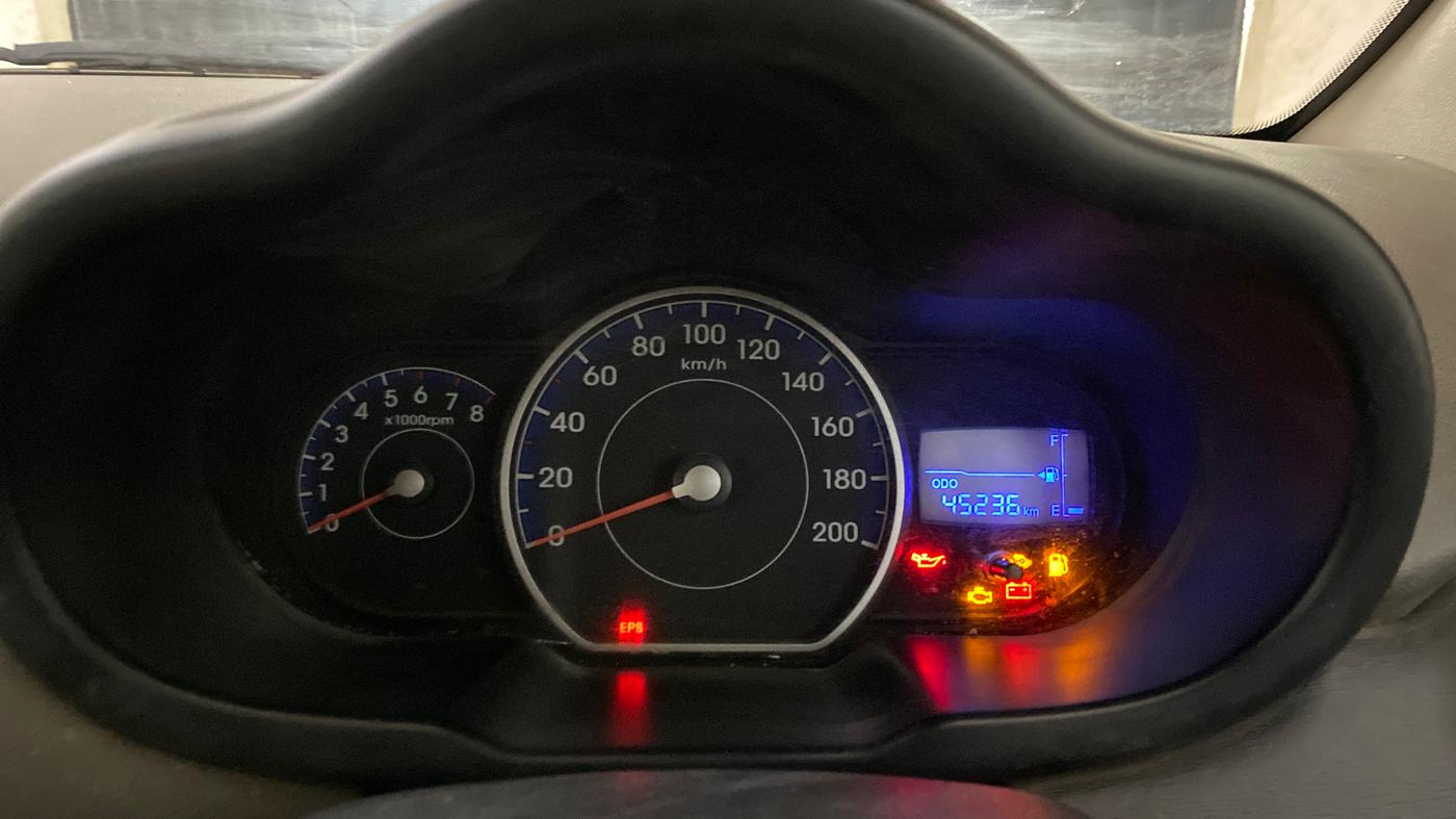 2014 Hyundai i10 SPORTZ 1.1, CNG, Manual, 45,231 km, Odometer Image