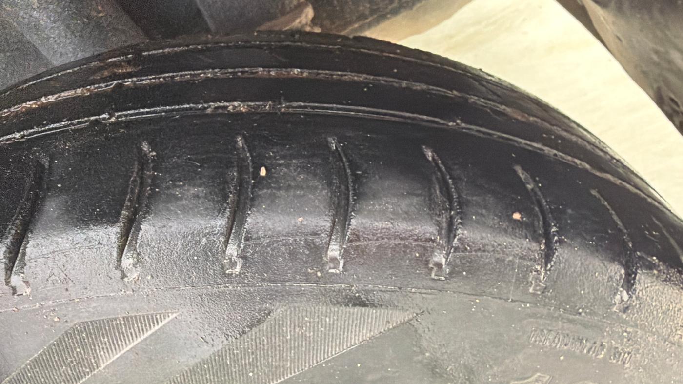 2019 Hyundai NEW SANTRO MAGNA, CNG, Manual, 90,595 km, Left Rear Tyre Tread