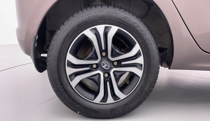 2019 Tata Tiago XZA 1.2 REVOTRON, Petrol, Automatic, 13,014 km, Right Rear Wheel