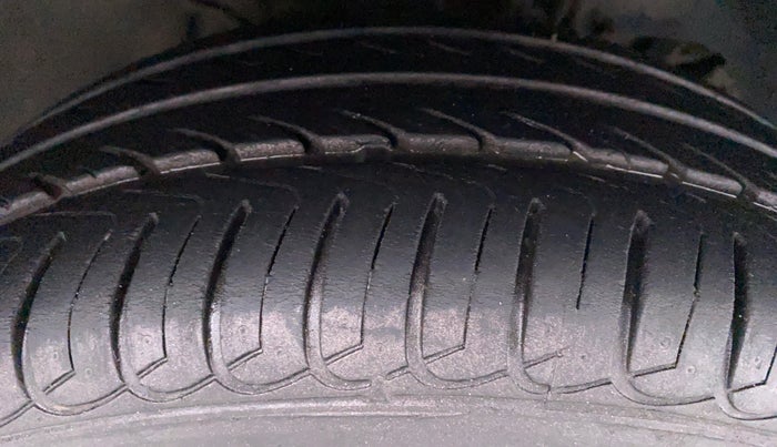 2019 Tata Tiago XZA 1.2 REVOTRON, Petrol, Automatic, 13,014 km, Right Front Tyre Tread