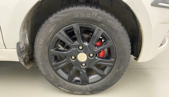 2017 Tata Tiago XZ PETROL, Petrol, Manual, 48,214 km, Right Front Wheel