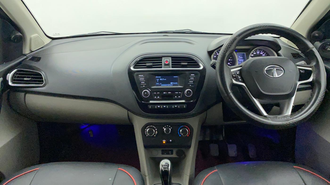 2017 Tata Tiago XZ PETROL, Petrol, Manual, 48,214 km, Dashboard