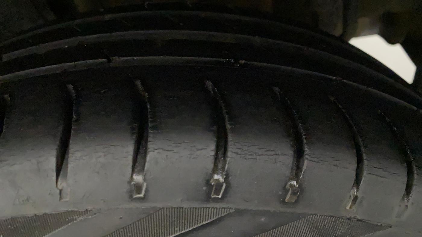 2017 Tata Tiago XZ PETROL, Petrol, Manual, 48,214 km, Left Front Tyre Tread