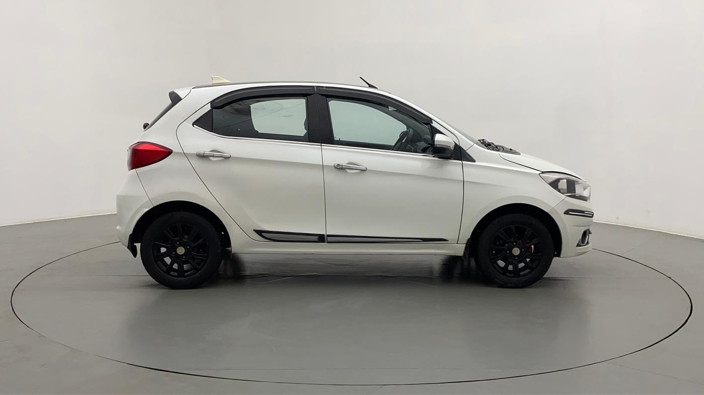 2017 Tata Tiago XZ PETROL, Petrol, Manual, 48,214 km, Right Side