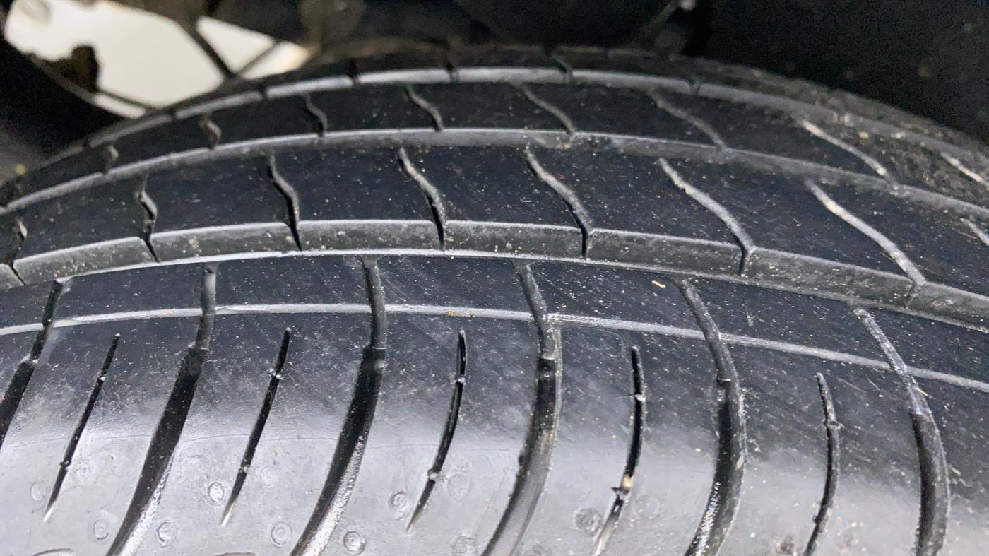 2021 Maruti Baleno DELTA PETROL 1.2, Petrol, Manual, 17,157 km, Left Rear Tyre Tread