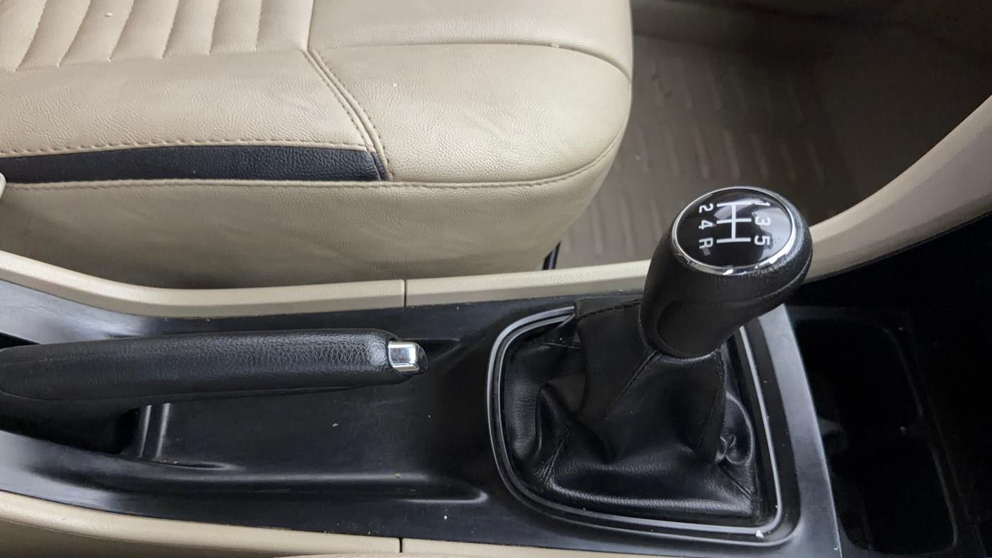 2017 Maruti Ciaz VXI (O), CNG, Manual, 96,211 km, Gear Lever