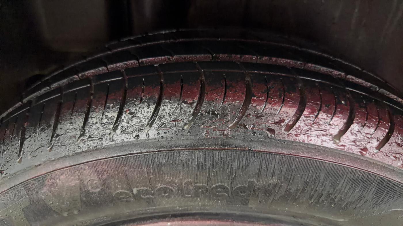2017 Maruti Ciaz VXI (O), CNG, Manual, 96,211 km, Right Rear Tyre Tread