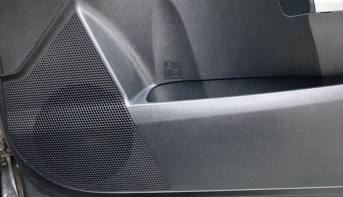 2014 Toyota Corolla Altis VL AT, Petrol, Automatic, 65,829 km, Speaker