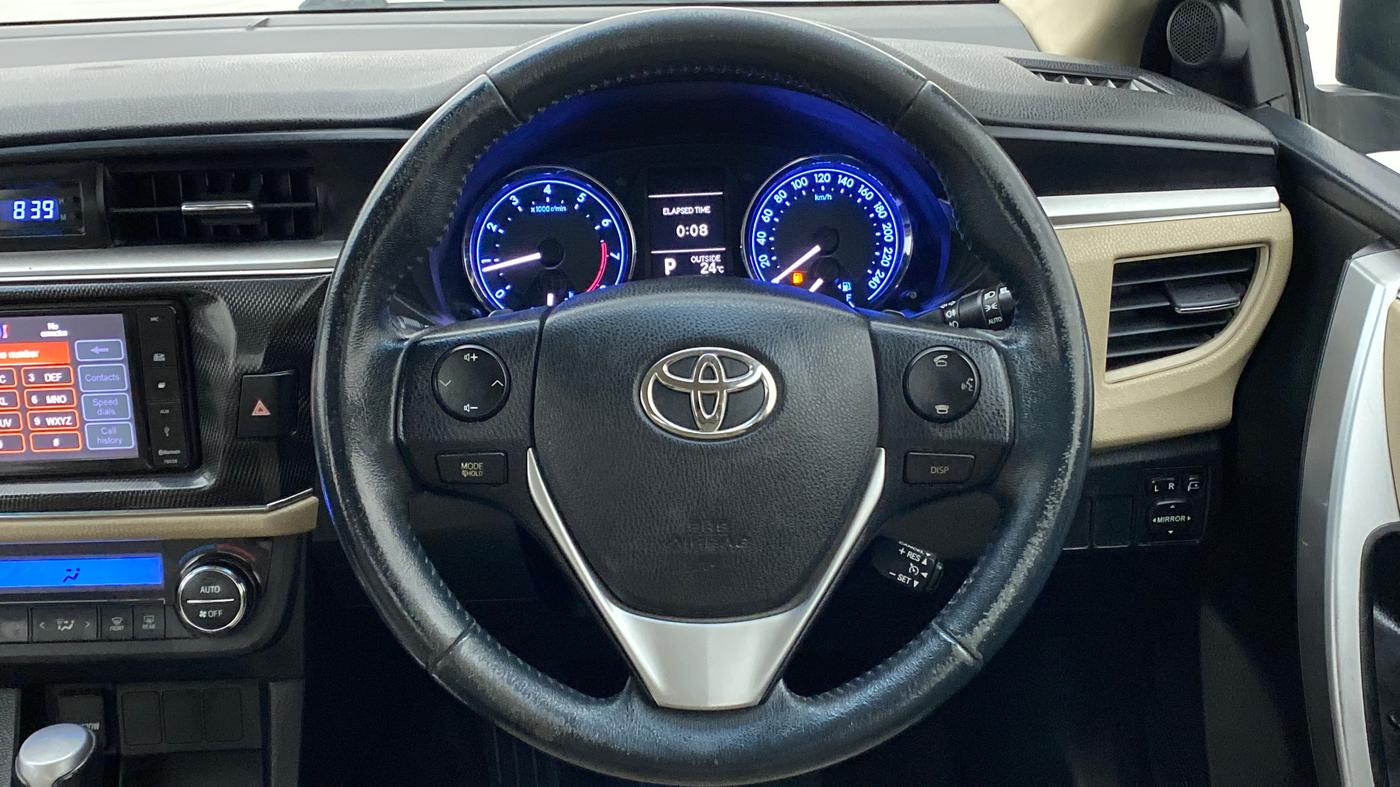 2014 Toyota Corolla Altis VL AT, Petrol, Automatic, 65,829 km, Steering Wheel Close Up